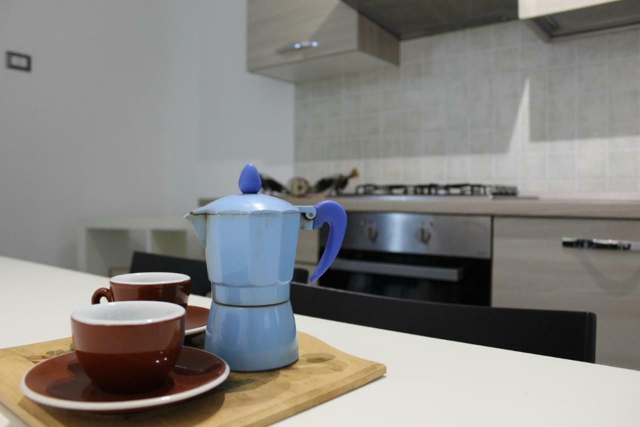 Gymnasium Bed & Breakfast Syracuse Bagian luar foto